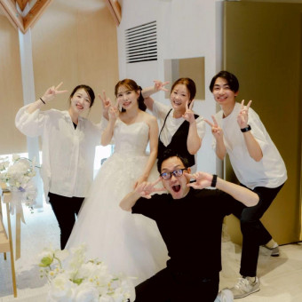 当日までの全てに想いを込めて
お客様に寄り添いながら
最幸の時間をお創りします