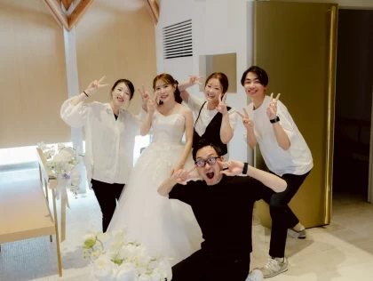 当日までの全てに想いを込めて
お客様に寄り添いながら
最幸の時間をお創りします