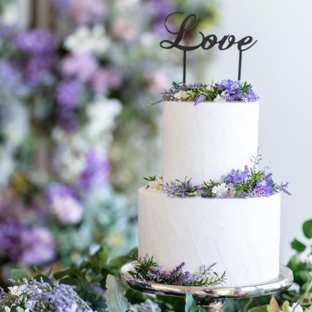 ウエディングケーキは生花デコレーションも可能|ザ・ウィングス海老名の写真(58911241)