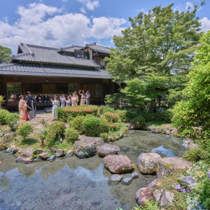 丁寧に剪定された松の木や歴史邸宅など苑内すべてがフォトスポットに。|桜鶴苑の写真(51169756)