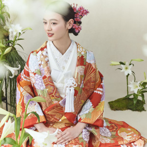 彩り鮮やかな色打掛は結婚式を一層引き立てます。|桜鶴苑の写真(31631632)