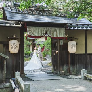 【120万円特典♪】お衣裳特別プラン・新郎新婦様お衣裳最大50万円分・お色直しお衣裳50% OFF