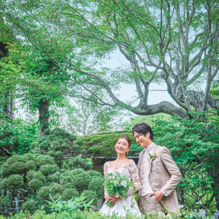 和の情緒と洗練されたモダニズムが融和した美空間でここにしかない結婚式を。