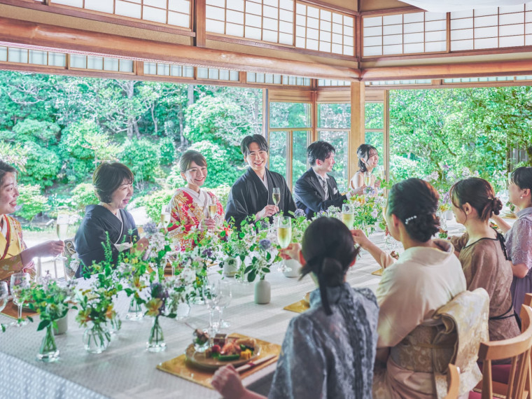 大切な日に大切な人と。大正邸宅で行う少人数結婚式