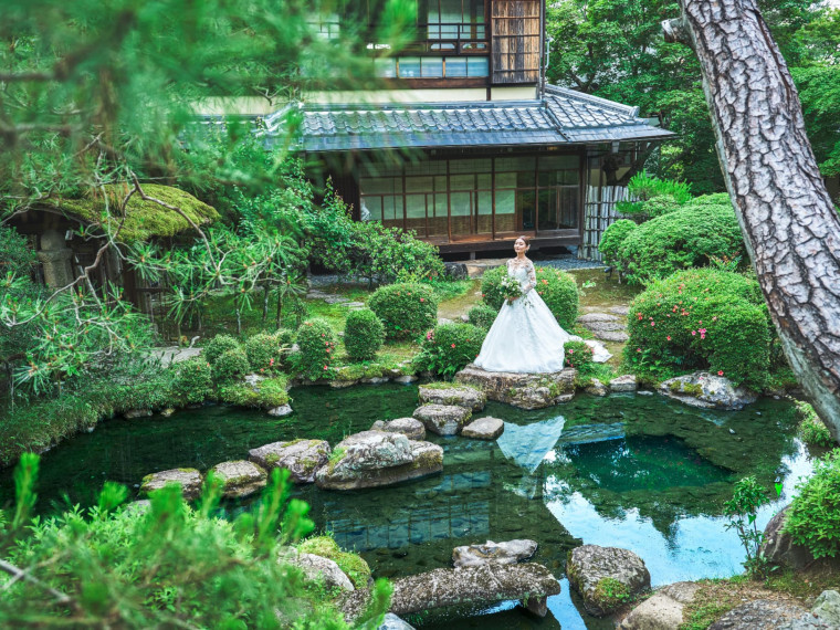 四季折々に彩りを変える美しい日本庭園