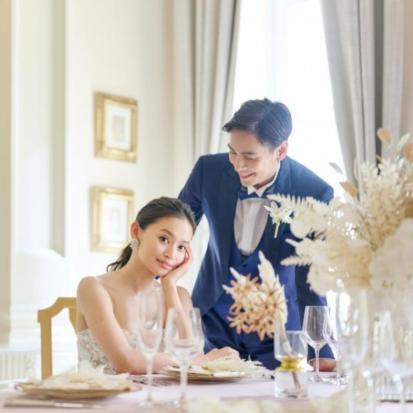 選べるドレスは2000着以上！ドレス最大20万円お値引き！