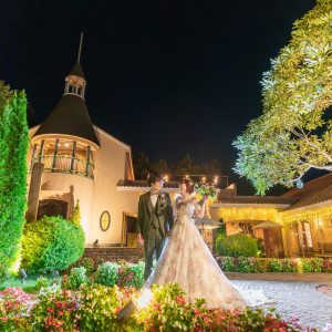 ライトアップしたナイトウエディングも写真映えがすると好評です|VILLA de ESPOIR  ～エスポワール～の写真(56632099)