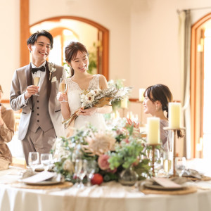 ゲストとの距離も近いので緊張気味なおふたりも自然な笑顔になれます。|VILLA de ESPOIR  ～エスポワール～の写真(50615798)