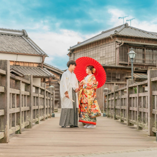 結婚の記念としてはもちろんのこと前撮り撮影としても人気結婚式の招待状やウエルカムボードに◎