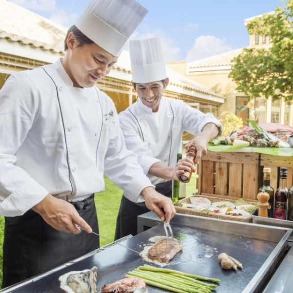 ガーデンBBQでゲストとわいわい盛り上がろう