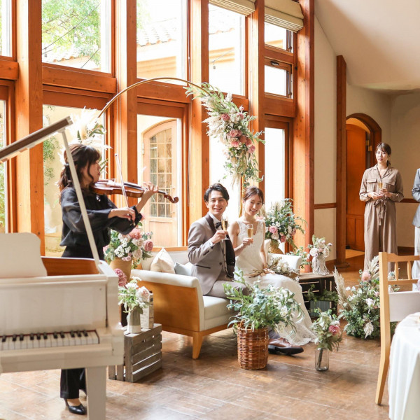 ナチュラルやアットホームをテーマにしたパーティーもおすすめ。