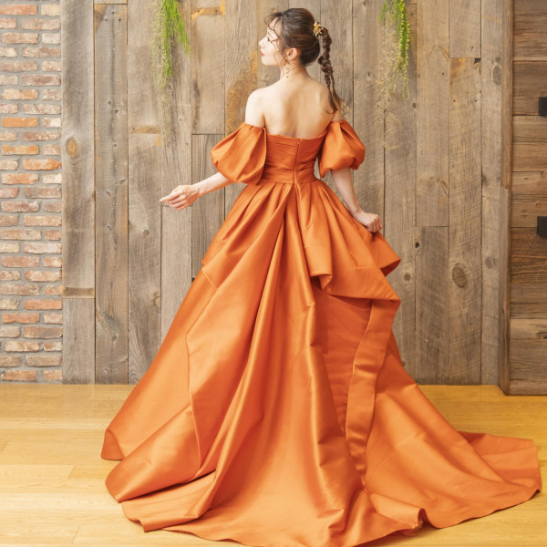 【成約特典】1件目来館でお色直し用ドレス1着27.5万円プレゼント