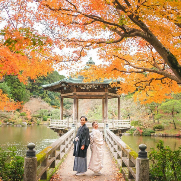 紅葉の季節に合わせての撮影も◎