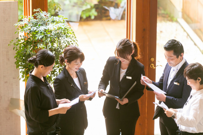 各部署のスペシャリストがお二人の為に何度も打ち合わせを重ねて本番を迎えます。