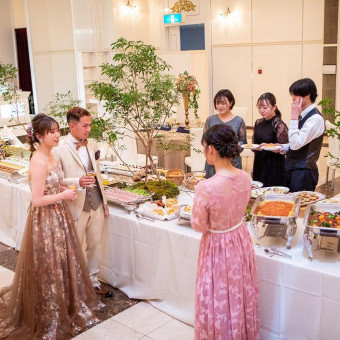 ビュッフェ形式のご披露宴も！
