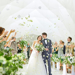 笑いと涙の結婚式 待合室 に入ったら非現実的な空間が広がっていて ナチュラルでお 口コミ 評判 ブルー ブラン Brassグループ ウエディングパーク 笑いと涙の結婚式 待合室 に入ったら非現実的な空間が広がっていて ナチュラルでお 口コミ 評判 ブルー ブラン Brassグループ ウエディングパーク