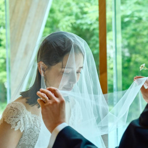 自然美溢れるチャペル|ガーデンヒルズ迎賓館（大宮）/テイクアンドギヴ・ニーズウェディングの写真(56435187)