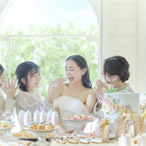 【デザートビュッフェ】新郎新婦とゆっくり一緒に過ごせる空間にゲストの満足度もばっちり◎|アニヴェルセル 長野の写真(54947240)