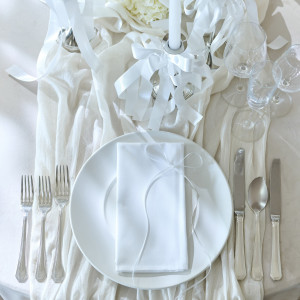 リボンを使用し、海外ウェディングのような空間に|アニヴェルセル 長野の写真(54955007)