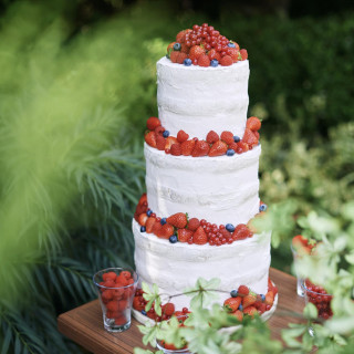 ふたりのオリジナルケーキ、ビュッフェのスイーツもパティシエが一から手作り★