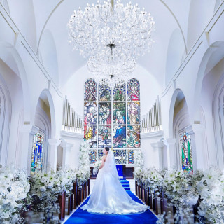 【口コミ1位記念BIG特典】ドレス1着&挙式料全額無料など最大150万円優待