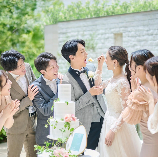 緑溢れる全天候型ガーデンで開放感あるパーティ