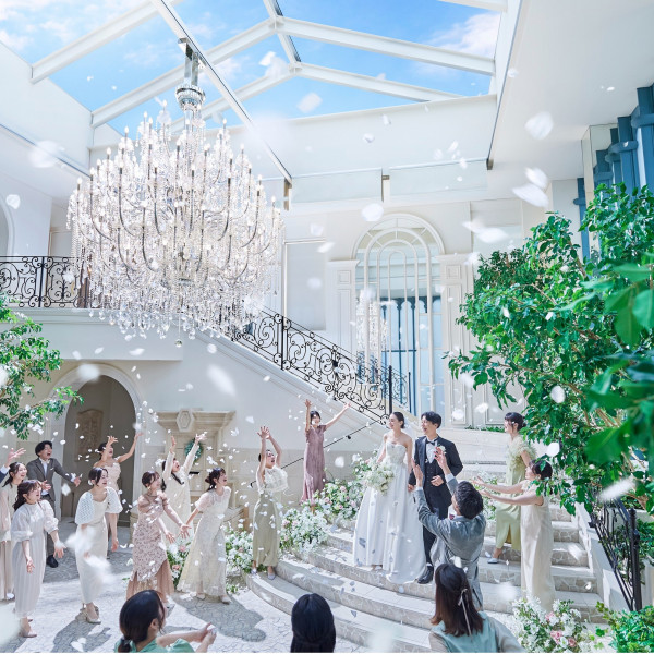 駅チカ×全天候型の施設だから、ゲストにも負担なく結婚式を行えます♪