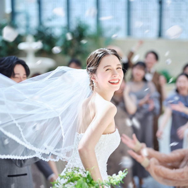 駅チカ×全天候型の施設だから、ゲストにも負担なく結婚式を行えます♪