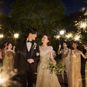 トワイライトウエディングでのロマンティックでアットホームな演出は、忘れられない特別なフィナーレを彩ります。|アニヴェルセル 柏の写真(54981229)