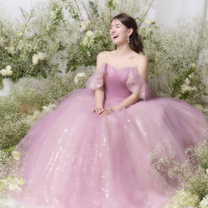 【FOURSIS&CO.】アクセサリーも充実!ヘアメイクに合わせて好みのイメージを伝えて、憧れのアニヴェルセル花嫁に|アニヴェルセル 柏の写真(54982273)