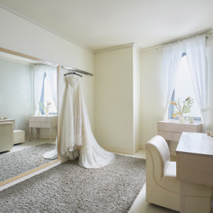 【ブライズルーム】お二人専用プライベート感たっぷりのブライズルームをご用意|アニヴェルセル 柏の写真(50119920)