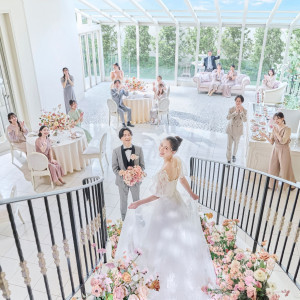 人気の階段入場はゲストにも大好評|アニヴェルセル 柏の写真(49191967)