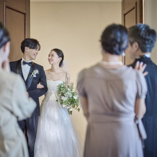 挙式前には5分間「家族の時間」をご用意*親御様が大切な子供にエールを送れるひと時*