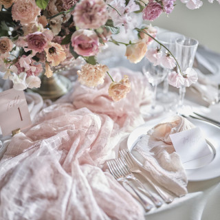 白基調の会場だから必ずおふたりが納得する似合うが見つかる*オシャレを楽しみたい方は是非*