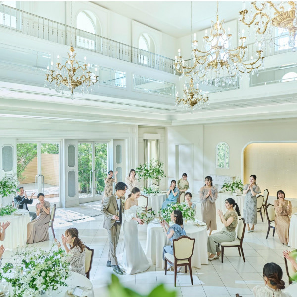 最大収容人数140名！エリア最大級のパーティ会場＊*憧れが叶うドレス優待＆大人数サポート優待でお得！