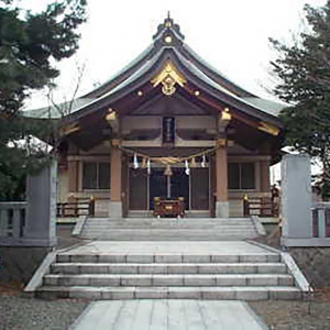 【提携神社/弥彦神社】本社は新潟県の彌彦神社で天之香具山命を祀る。中島公園内に鎮座し「札幌の天神さま」としても親しまれる|GLOVE WITH AQUA STYLE（グローヴ ウィズ アクアスタイル）の写真(54184672)