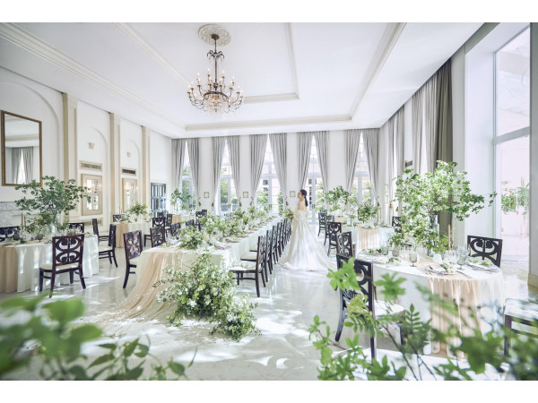 自然光あふれるバンケットルーム