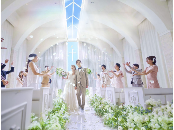 光輝くチャペル☆大階段付き