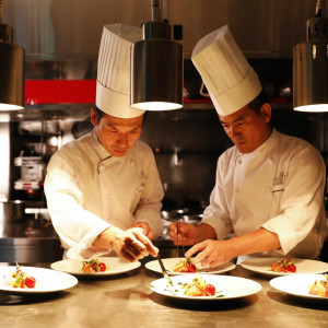 年末BIG【一流シェフ×世界優勝パティシエ★絶品試食】12大特典