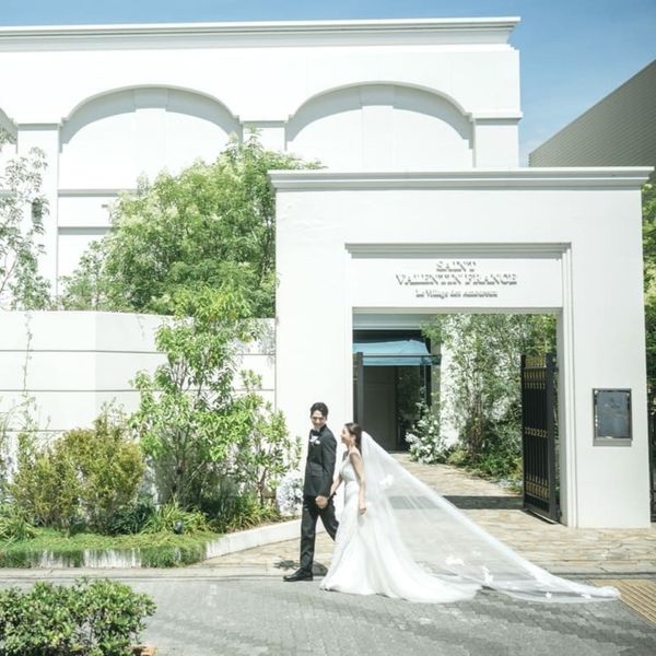 エントランスから緑溢れる大邸宅。貸切Wも魅力！|AILE d'ANGE garden（エル・ダンジュ ガーデン）の写真(48773822)