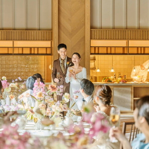 ゲストからの祝福の声も、近い距離で受けることができる|WITH THE STYLE（ウィズ ザ スタイル）の写真(50189906)