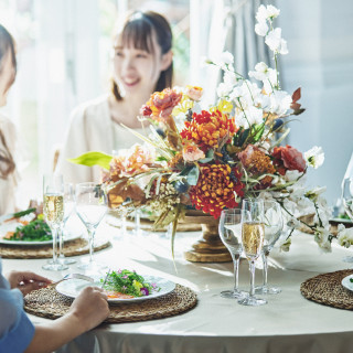 充実した少人数婚専用スペースで、挙式の後の会食会や、フォト婚+お食事会など可能。
