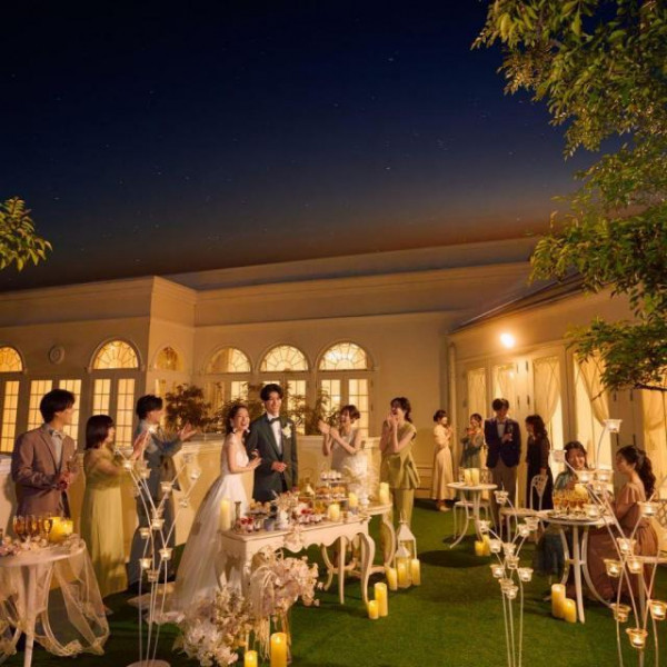 LEDキャンドル等の電飾を使用したコーディネートもプラン内！