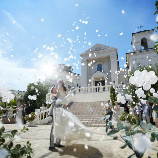 ア・ラ・モードパレ＆ザ・リゾート（A LA MODE PALAIS＆THE RESORT）