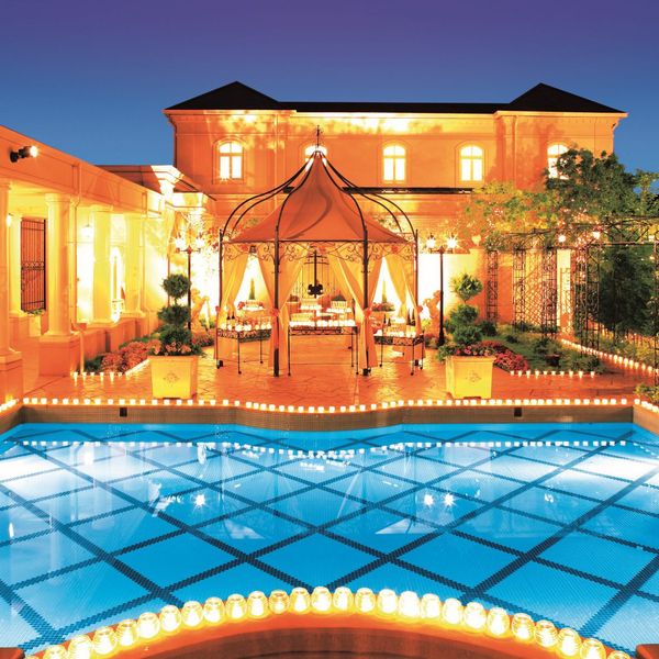 キャンドルを並べれば、海外の邸宅のような雰囲気に|ア・ラ・モードパレ&ザ・リゾート(A LA MODE PALAIS&THE RESORT)の写真(30153602)