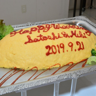 ウェディングケーキだけじゃない！
入刀セレモニーでもおふたりらしさをこだわる