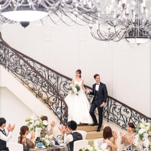 直前◎《1件目MAX140万》花嫁憧れ大聖堂&大階段付き会場*4万試食