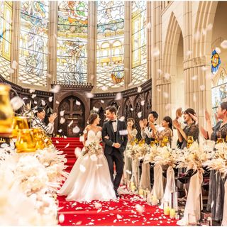 【少人数の結婚式を検討の方に】本格大聖堂&上質会場を見学