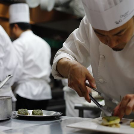 フランス料理が初めての方でも親しみが持てる婚礼コース|ニーズ長崎 by T&G WEDDING(旧 ベイサイド迎賓館 長崎)の写真(1080025)