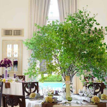 グリーンの大きな装花は会場を一気にナチュラル空間へと|ニーズ長崎 by T&G WEDDING(旧 ベイサイド迎賓館 長崎)の写真(853212)